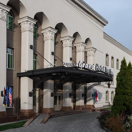 Grand Tien Shan Hotel Almatî Exterior foto