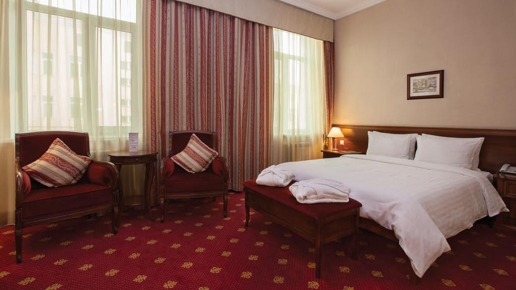 Grand Tien Shan Hotel Almatî Exterior foto
